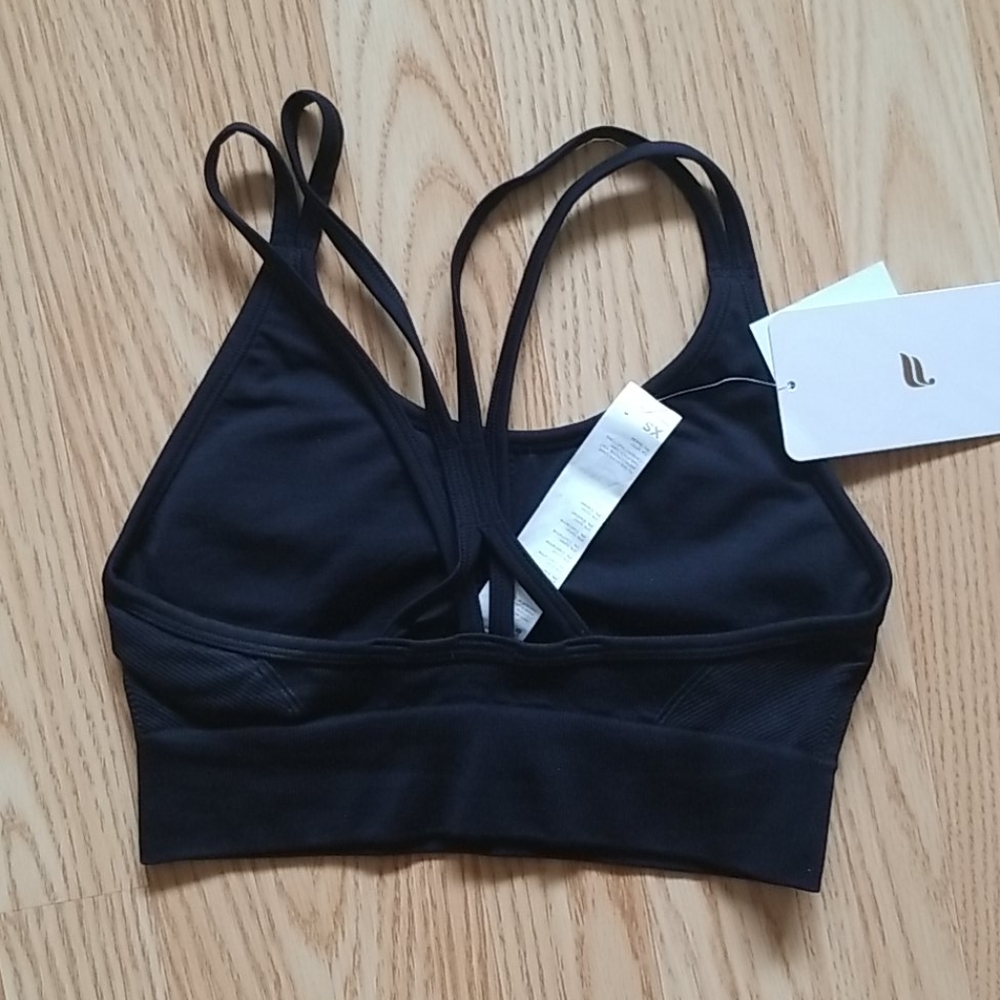 Fabletics sports bra - Picture 2 of 3